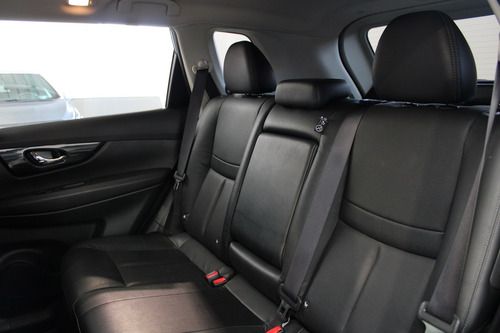 Imagen 11 de 15 de Nissan X-trail Hev 2da Filas 2018