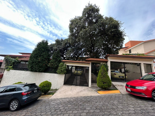 Casa En Venta En Lomas De Valle Escondido