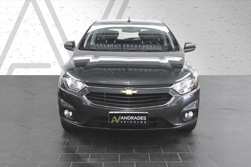 Imagem 4 de 10 de Chevrolet Onix