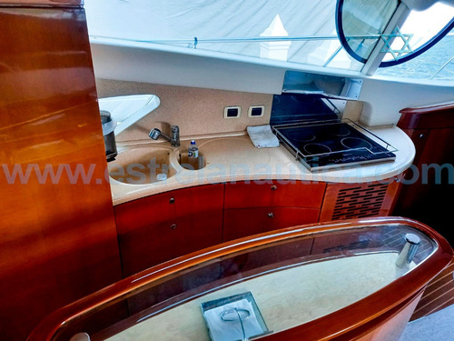 Imagem 5 de 7 de Lancha Azimut 600 Full Catamarã Iate Ferretti Axtor Armada