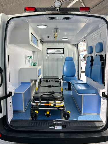 Imagem 10 de 15 de Renault Master Ambulância 2.3 L1h1 Tipo B