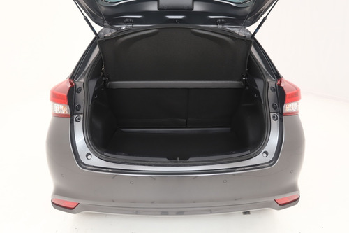 Imagen 12 de 15 de Toyota Yaris Xls Cvt 5p