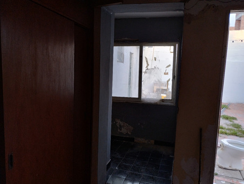 Casa Con Monoambiente A Reciclar Sobre Ruta En Nono