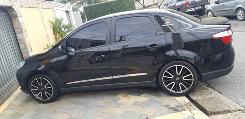 Fiat Grand Siena 1.4 Attractive Flex 4p 2012