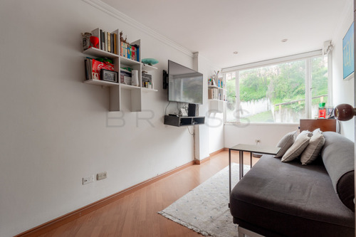Apartamento En Venta En El Refugio-chapinero. Cod V6670