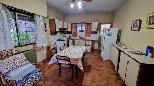 Casa Para 2 Familias En Venta En Bernal Oeste