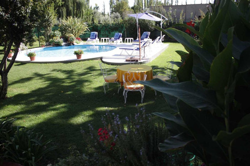 Posada En Venta En Chacras De Coria