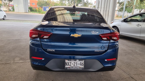 Imagen 6 de 10 de Chevrolet Onix 2021 1.2 Premier At
