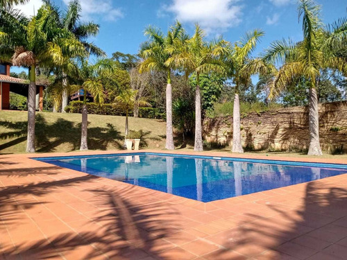 Imagem 1 de 14 de Bela Chácara Em Condomínio Com Área De 9.000 M² !!
