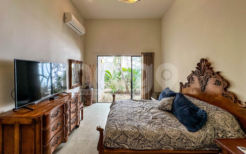Casa De Una Planta En Venta En Mérida Modelo Deco En Privada Canaria, Conkal