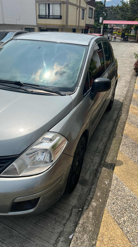 Nissan Tiida 1.8 Miio