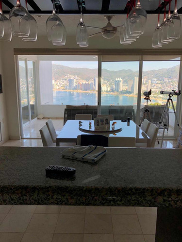 Gran Vista/3 Rec. Con Baño/construcción Sólida