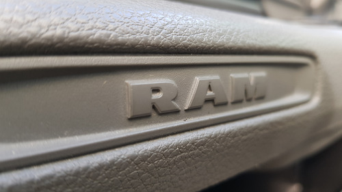 Dodge Ram Crewcab Slt 4x4 2017 V6,factura Original Uico Dueñ