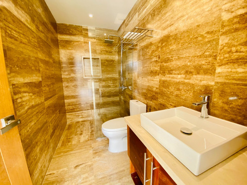 Apartamentos De 2 Habitaciones En Venta, Segunda Línea De Playa Dorada, Puerto Plata