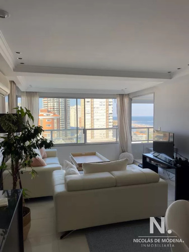 Vende Apartamento En Península - Punta Del Este De 2 Dormitorios.