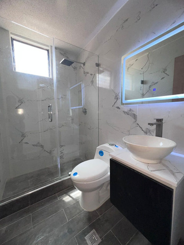 Apartamento Remodelado En Venta Lomas De Mañongo Jc-lp