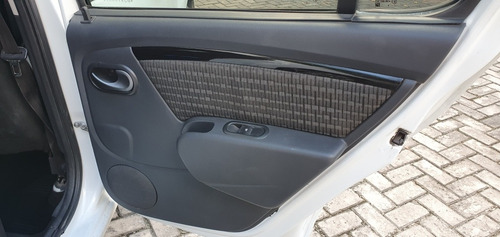 Renault Sandero 2012 1.6 16v Privilège Hi-flex Aut. 5p