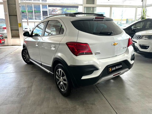 Chevrolet Onix 1.4 MPFI ACTIV 8V FLEX 4P AUTOMÁTICO