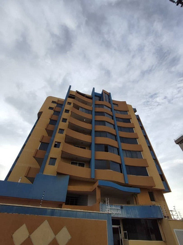 Imagen 4 de 17 de Ricardo Monsalve Re/max Terra Gold Alquila Hermoso Apartamento Amoblado En Lecheria Res. Katiuska (solo Clientes)