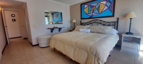 Imagen 8 de 19 de Vendo Apartamento 3 Dormitorios Mansa Punta Del Este