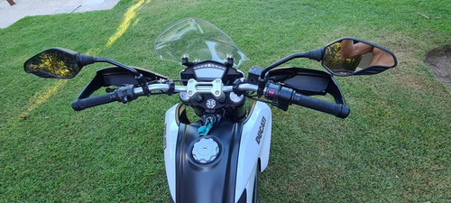 Ducati Hyperestrada 821