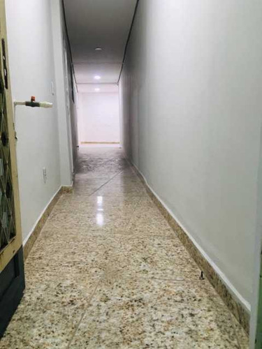 Imagem 2 de 15 de Casa De 2 Quartos Para Locação No Centro De Belford Roxo! - Sicv20005