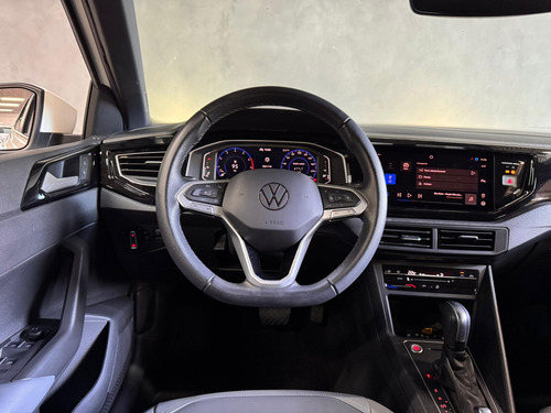 Volkswagen Nivus 1.0 200 TSI TOTAL FLEX HIGHLINE AUTOMÁTICO