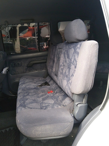Imagen 7 de 11 de Toyota Prado