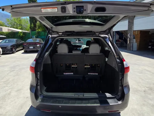 Toyota Sienna 3.5 Xle Piel At