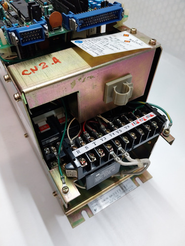 Servo Drive Yaskawa Servopack Cacr-sr09tb0bf 220vac 8a 1,2cv (Usado)