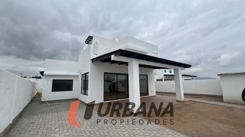 Exclusiva Casa Nueva Sector El Rosario
