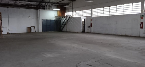 Imagen 6 de 30 de Gran Galpón Moderno Plano Zona Altamente Industrial Y Comercial Salidas Gandolas Camiones