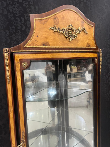 Cristaleira Bombê Marchetada Com Apliques De Bronze