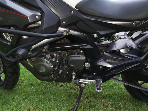 Benelli Tnt 600 Gt Año 2017. 22.000 Km Excelen Con Accesorio