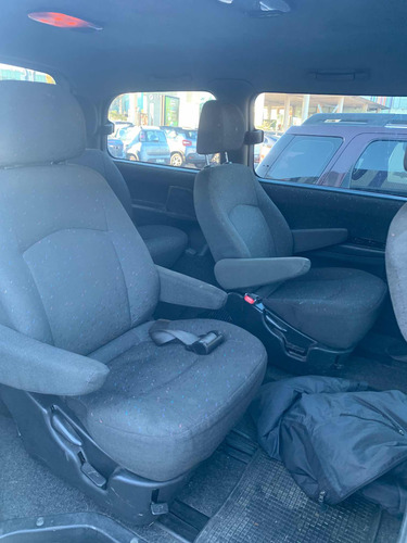 Hyundai H1 2.5 7 Pas Hsv Starex