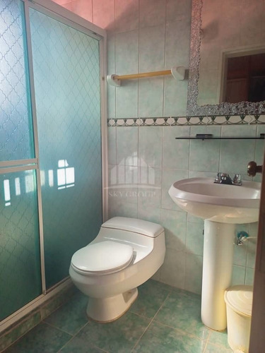 Imagen 8 de 10 de Yohandys Vende Town House En Naguanagua Res Cantapiedra