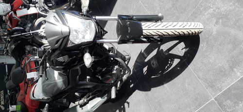 Imagen 5 de 6 de Honda Invicta 150 0km