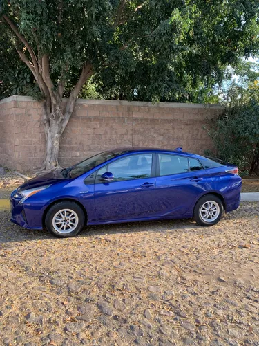 Toyota Prius 1.8 Premium Cvt