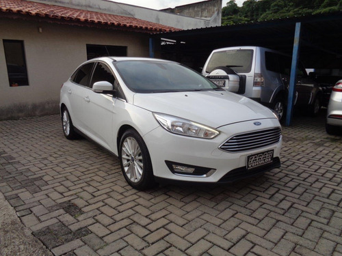 Focus Fastback Titanium 2.0 At - 2017 - Todas Revisões
