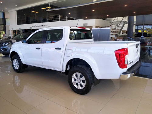 Nissan Frontier 2.3 Se Cd 4x4 Mt #02