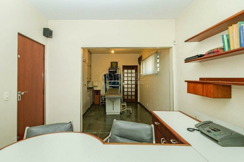 Imagem 8 de 15 de Sobrado Com 7 Quartos E 2 Suítes Á Venda No Bairro Da Saúde - Ph20834