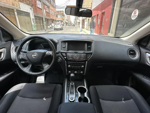 Nissan Pathfinder 3.5 R52 Sense