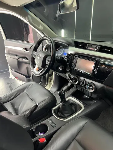 Toyota Hilux 2.4l