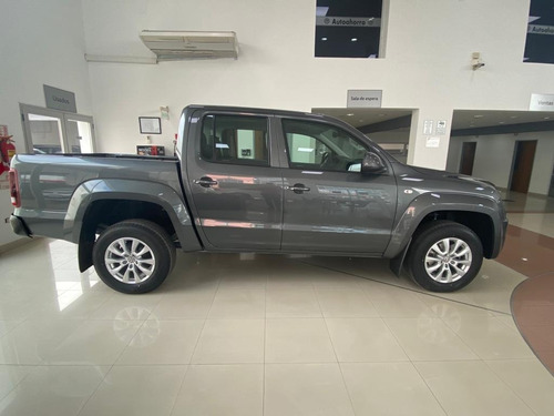 Imagen 6 de 25 de Volkswagen Amarok Comfortline 4x2 Mt Gr