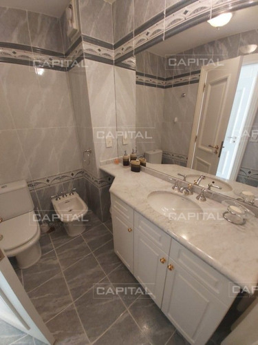 Imagen 15 de 29 de Venta De Apartamento Tres Dormitorios Sobre Playa Mansa En Inmejorable Ubicación - Punta Del Este Mansa