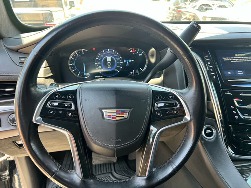 Cadillac Escalade 6.2 Plinum 4x4 At