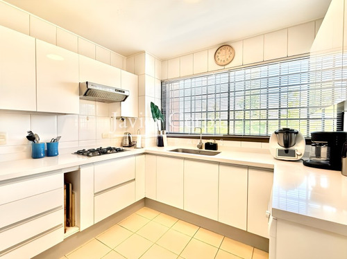 Departamento 4 Dorm - Sala Estar - Servicio