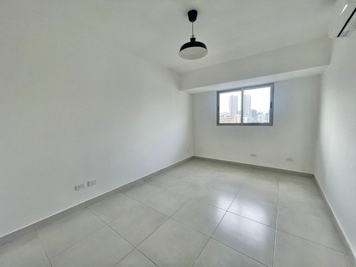 Apartamento De 2 Habitaciones, 2 Parqueos, Torre Con Jacuzzi, Sector Naco