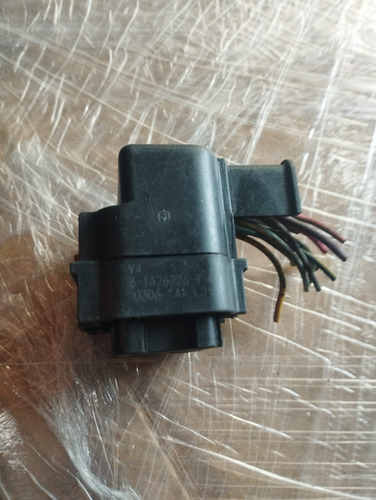 Conector Computadora Town Country Caravan 3.3l Original (Usado)