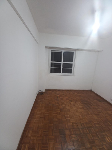Departamento En Alquiler En San Pedrito Y Avda Rivadavia